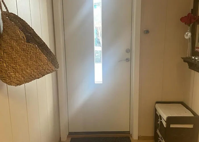 Apartment, Main Floor Appartement